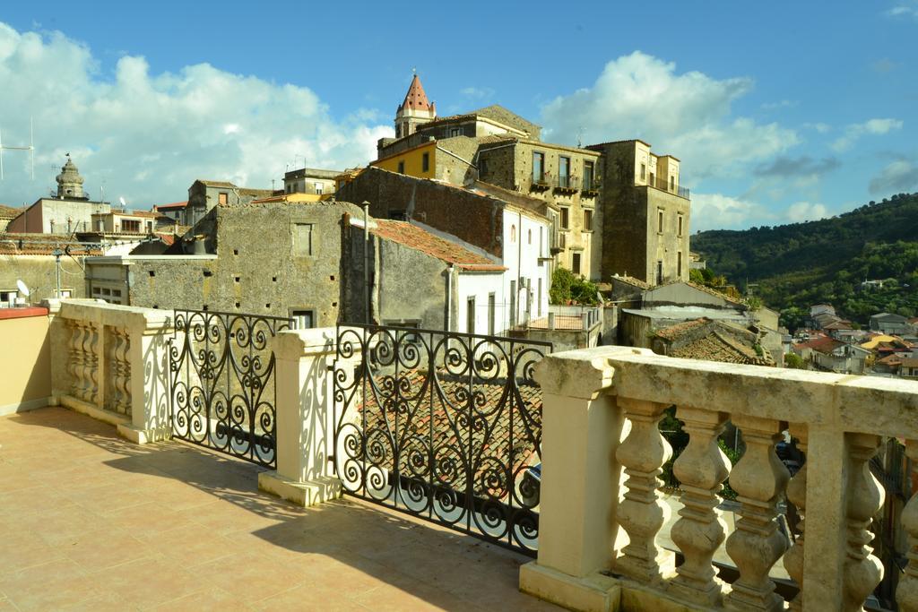 Cento Tari' Guest House Castiglione De Sicilia Exterior photo
